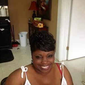 Meet your Posher, Clarissa